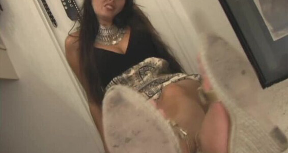 Obey Melanie dominates you with her sexy high heels and pantyhose fetish