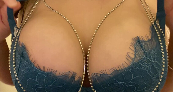 alexxox8 22 12 2019 109412385 are you as obsessed with my tits as i am Onlyfans