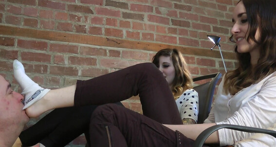 dreamgirls in socks mikaila and nina s sweaty feet challenge Clips4Sale