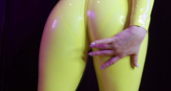 Latex Barbie - Villianess Gives A Lapdance Clips4Sale