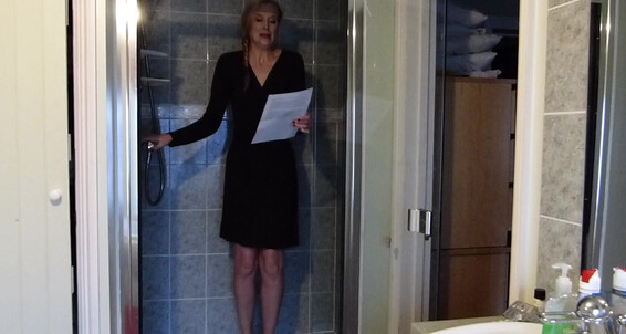 Arielerssen Reading In The Freezing Cold Shower