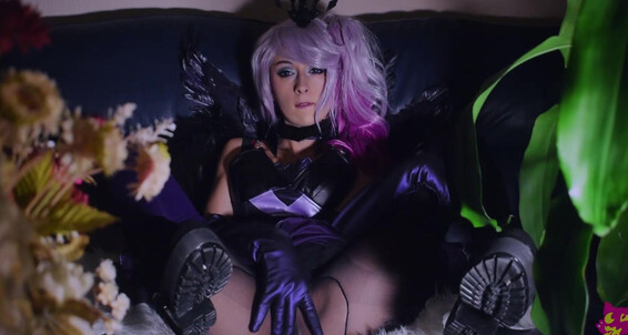 Pitykitty Elementalist Lux Charges Mana With Lust