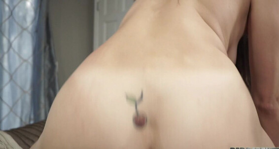 Daddy Roleplay, Daddys Girl, Age Play, Taboo, All Natural bad daddy pov look at me not my friends daddy ManyVids