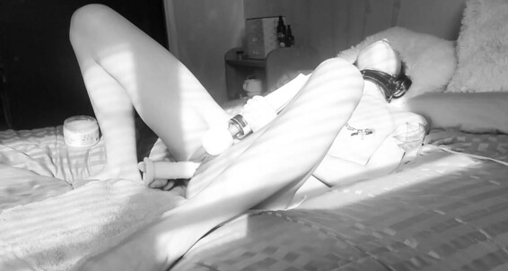 Black & White, Collars / Leashes, Nipple Play, Solo masturbation, Squirting jay bliss insatiable ManyVids