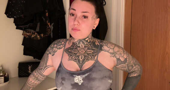 "MissValentina" femdom, femdompov, gym, gymbrat, gymleggings, musclecontrol, muscledomination, muscles, muscleworship Worship-My-Muscles Manyvids