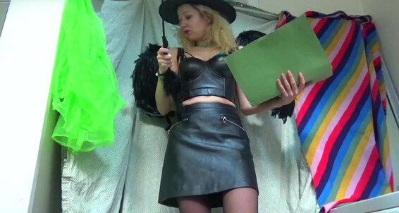 "Goddess Vanessa" public nudity, embarrassed naked female, embarrassment, humiliation, humor MAGIC SPELL ENF Error Manyvids